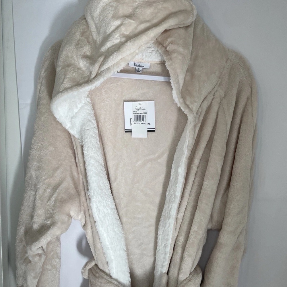 Cozy Cream Women's Robe - Picture 6 of 10